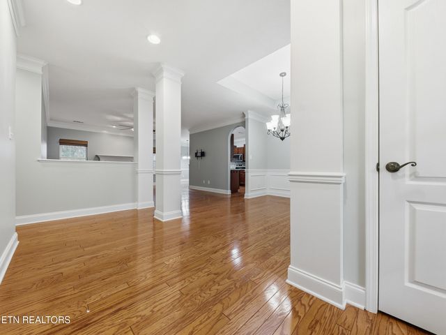 5260 Fountain Head Lane, Knoxville, TN 37918