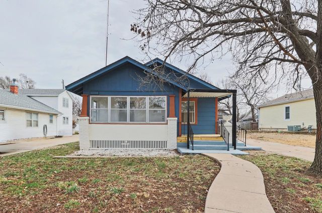 518 N High St, El Dorado, KS 67042