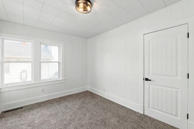 518 N High St, El Dorado, KS 67042