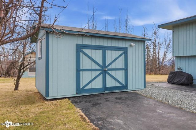 5985 E Bideford Boulevard, Wasilla, AK 99654