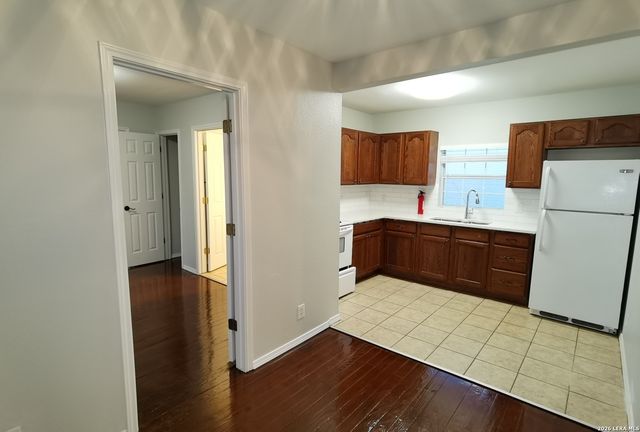137 E Norwood Ct Apt 7, San Antonio, TX 78212