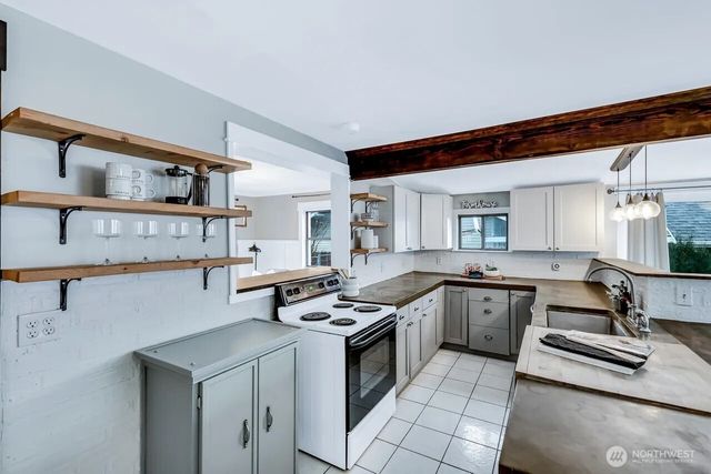 4807 N Howard Street, Spokane, WA 99205