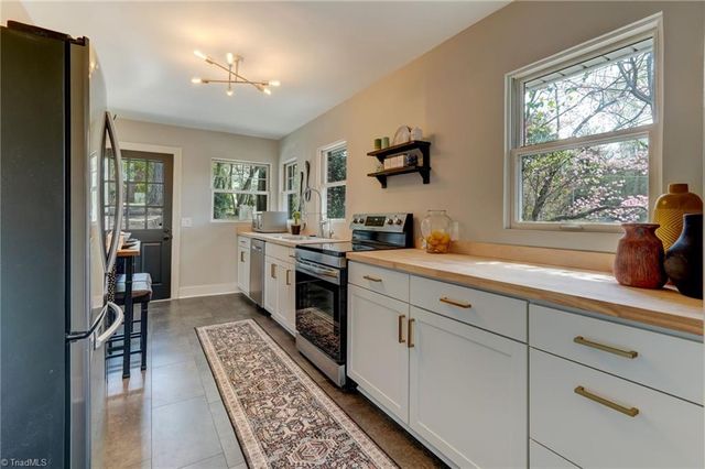 107 S Lindell Road, Greensboro, NC 27403