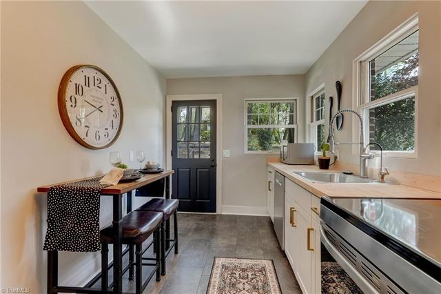 107 S Lindell Road, Greensboro, NC 27403