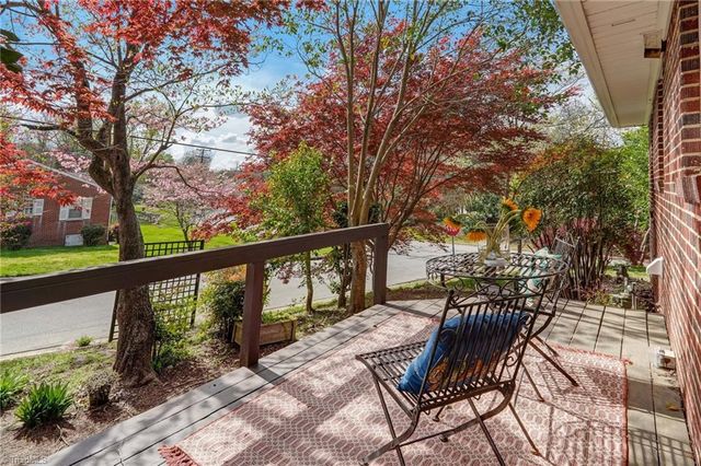 107 S Lindell Road, Greensboro, NC 27403