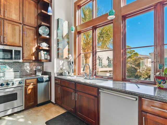 30 Jasmine Circle, Santa Rosa Beach, FL 32459