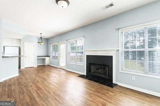 6635 Wellesley Drive, Riverdale, GA 30296