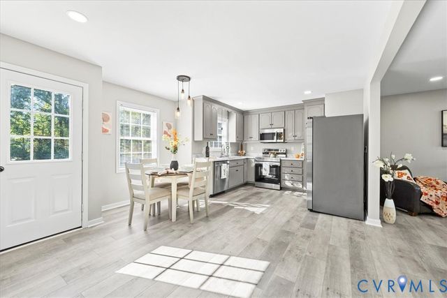 1902 Dellrose Dr, Hopewell, VA 23860