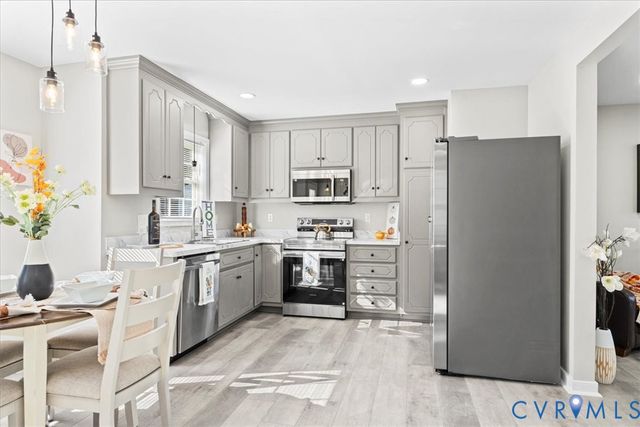 1902 Dellrose Dr, Hopewell, VA 23860