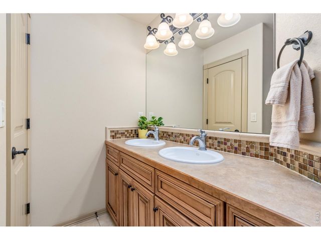 7382 Spanish Bay Dr, Windsor, CO 80550