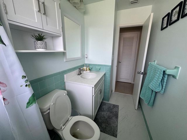 3005 NW 46th Street, Fort Lauderdale, FL 33309
