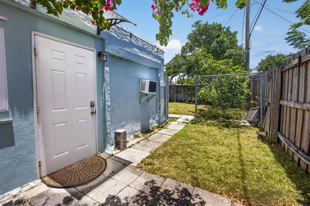 1314 N J Street, Lake Worth Beach, FL 33460
