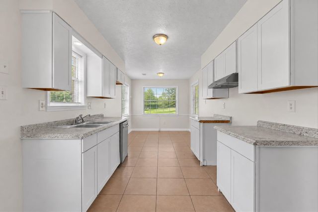 5211 BLUERIDGE DR, Memphis, TN 38134