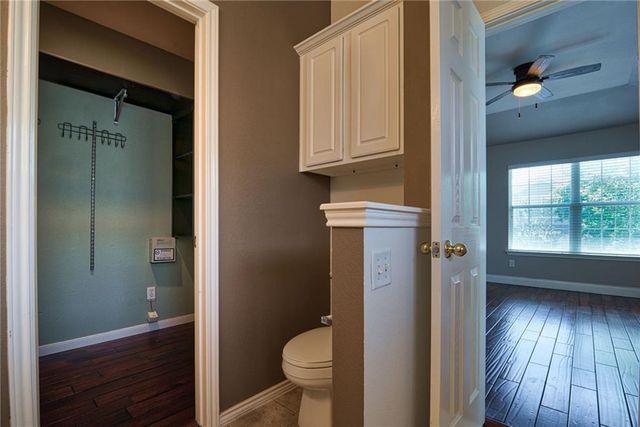 1900 Scofield Ridge PKWY 5501, Austin, TX 78727