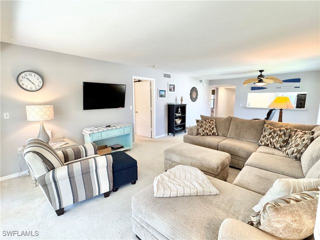 1203 Commonwealth CIR 201, Naples, FL 34116