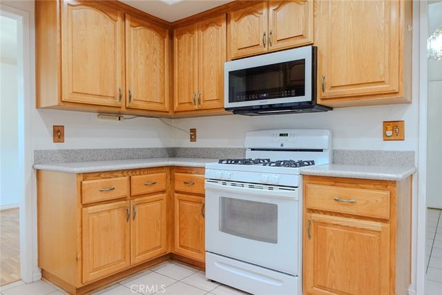 937 Bristol, San Dimas, CA 91773