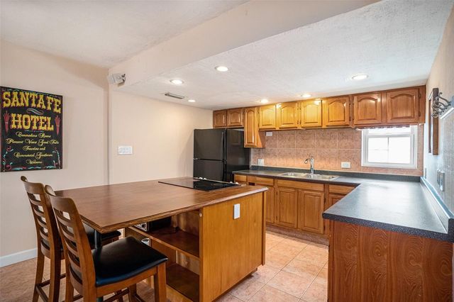 4607 W NORTH B STREET 105, Tampa, FL 33609