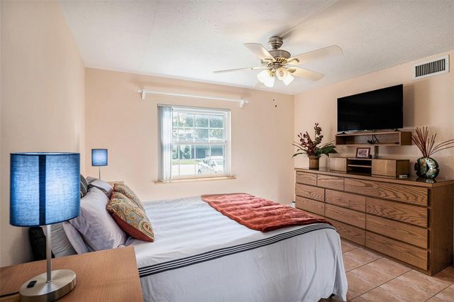 4607 W NORTH B STREET 105, Tampa, FL 33609