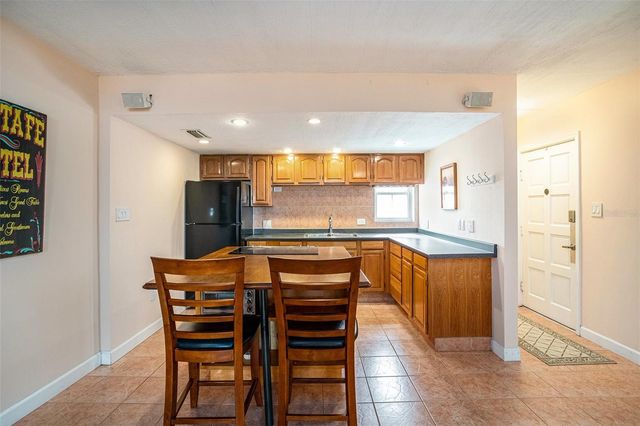 4607 W NORTH B STREET 105, Tampa, FL 33609