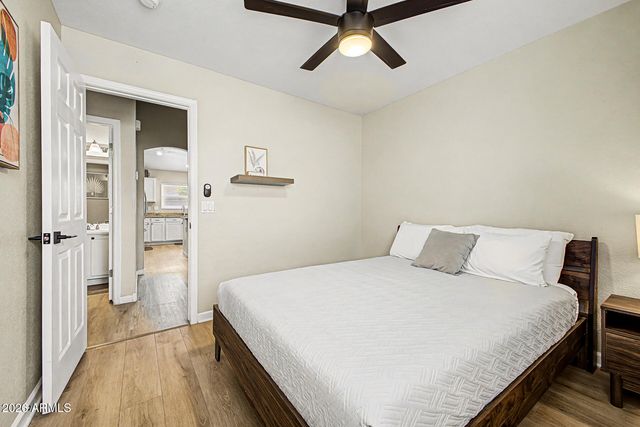 1352 S PORTLAND Avenue, Gilbert, AZ 85296