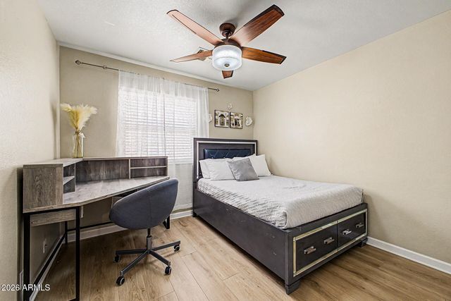 1352 S PORTLAND Avenue, Gilbert, AZ 85296