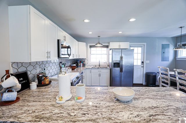 2557 Clay Street, Paducah, KY 42001