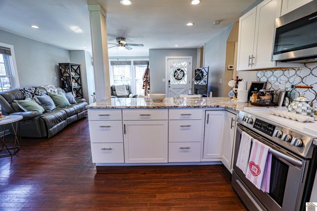 2557 Clay Street, Paducah, KY 42001