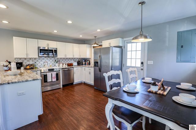 2557 Clay Street, Paducah, KY 42001