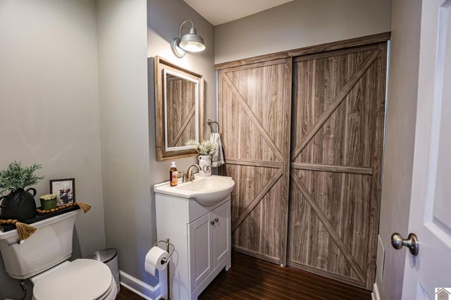 2557 Clay Street, Paducah, KY 42001