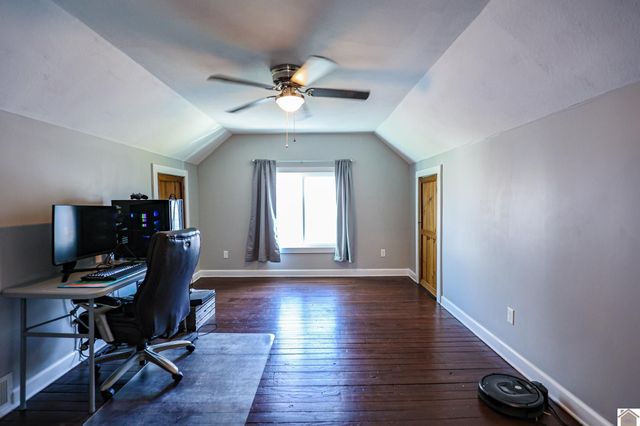 2557 Clay Street, Paducah, KY 42001