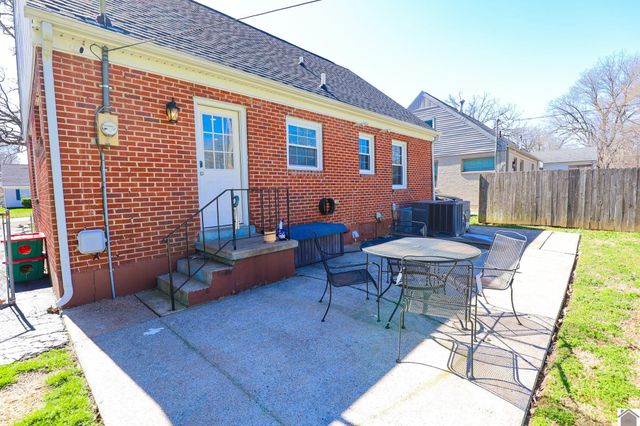 2557 Clay Street, Paducah, KY 42001