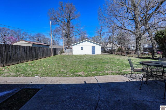 2557 Clay Street, Paducah, KY 42001