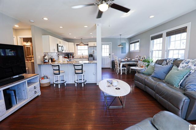 2557 Clay Street, Paducah, KY 42001