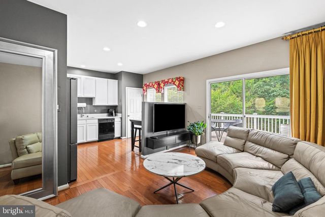 18495 SIERRA SPRINGS SQ, Leesburg, VA 20176