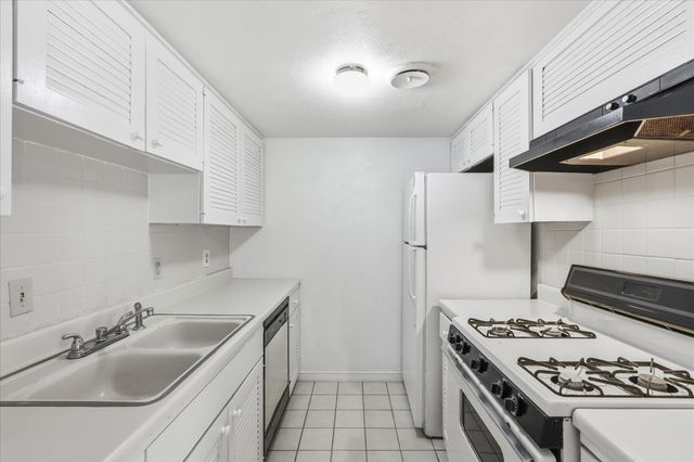 15918 Club Crest Drive 2111, Dallas, TX 75248