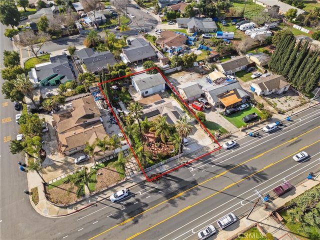 484 Philadelphia, Pomona, CA 91766