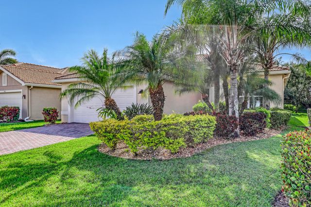 9068 Clearhill Road, Boynton Beach, FL 33473