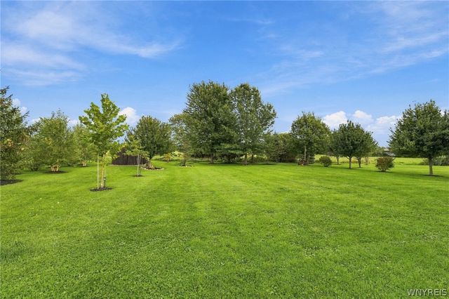 6289 Aiken Road, Pendleton, NY 14094