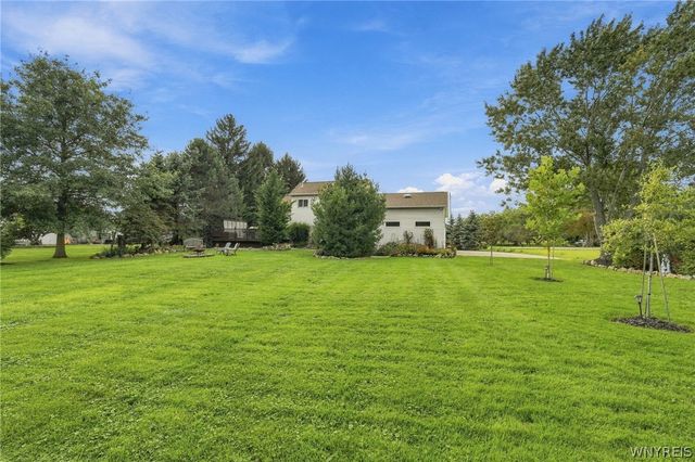 6289 Aiken Road, Pendleton, NY 14094