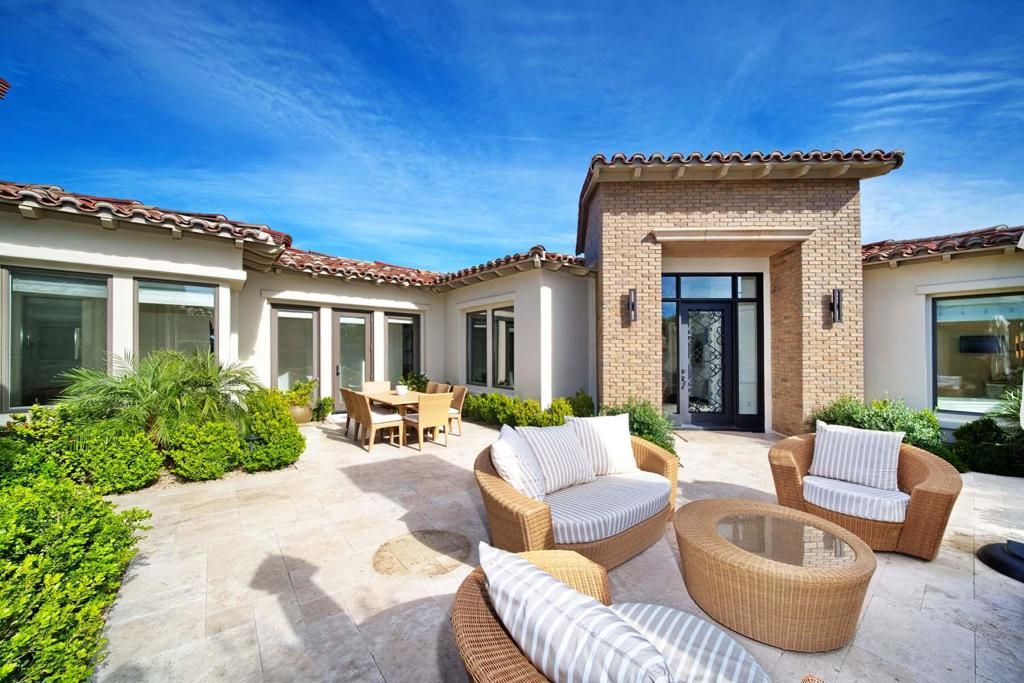 Image 10 of property listing at 76100 Via Firenze, Indian Wells, CA 92210