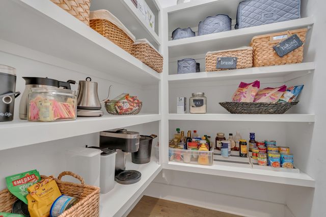 1818 Eaves Ct, Nolensville, TN 37135