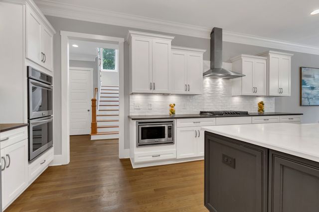 1818 Eaves Ct, Nolensville, TN 37135