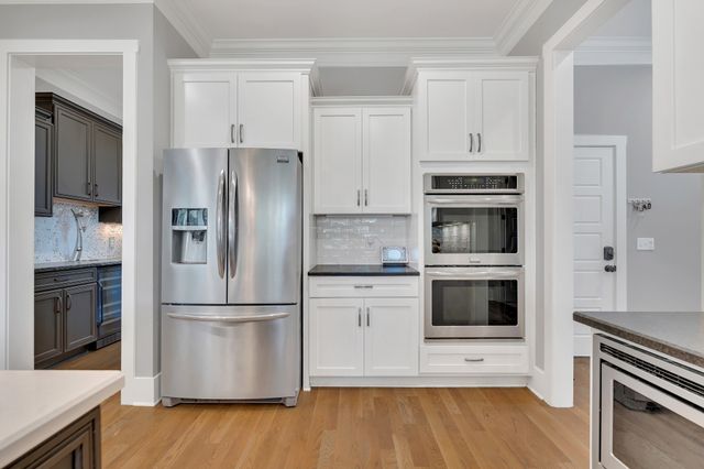 1818 Eaves Ct, Nolensville, TN 37135