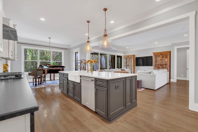 1818 Eaves Ct, Nolensville, TN 37135