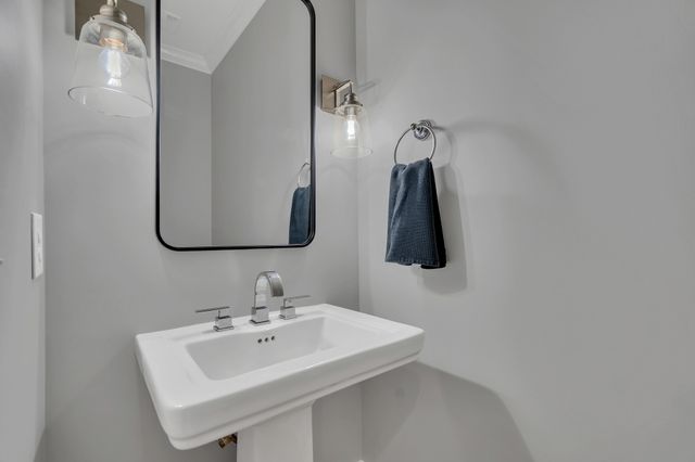 1818 Eaves Ct, Nolensville, TN 37135