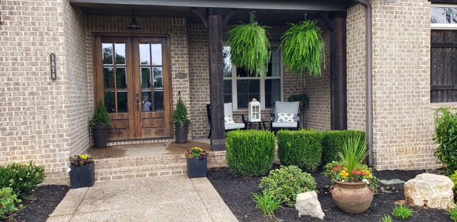 1818 Eaves Ct, Nolensville, TN 37135