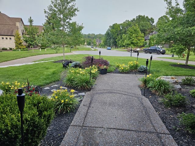 1818 Eaves Ct, Nolensville, TN 37135