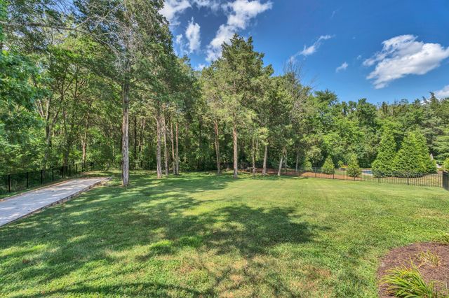 1818 Eaves Ct, Nolensville, TN 37135