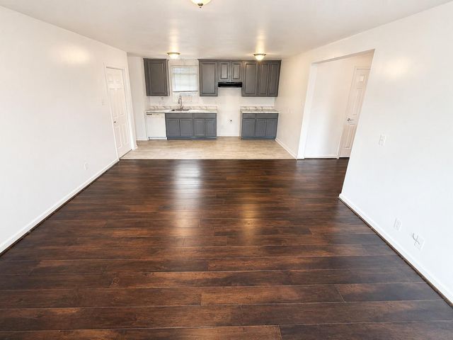 5103 Willow Glen Drive, Houston, TX 77033