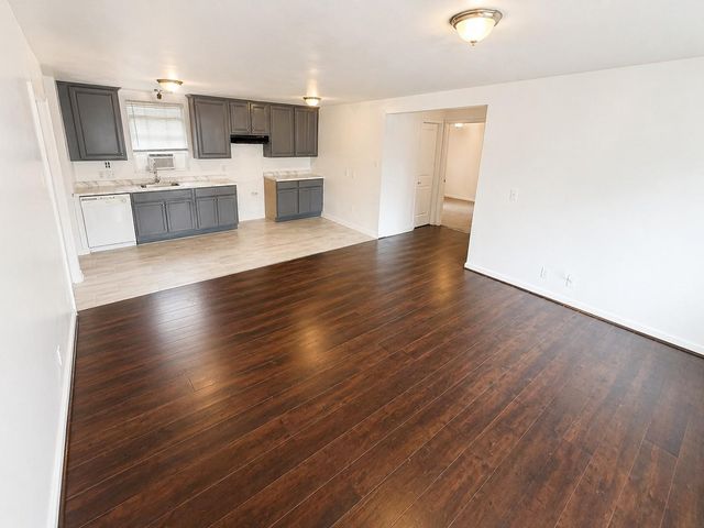 5103 Willow Glen Drive, Houston, TX 77033